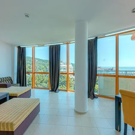 Sunrise Golden Sands فندق فارنا
