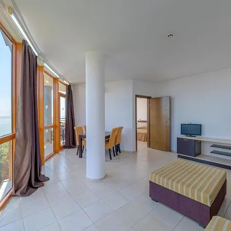 Sunrise Golden Sands فارنا