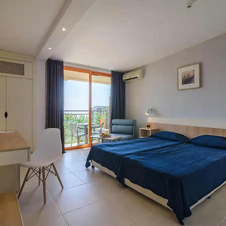 Hotel Sunrise Warna