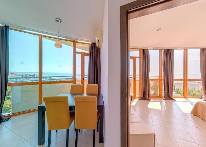 Sunrise Golden Sands